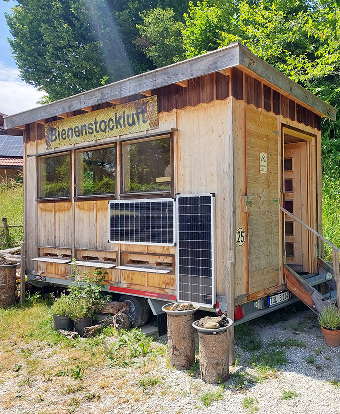 Landhaus-Benediktenhof-Bioimkerei-Bienenhäusl Landhaus-Benediktenhof-Bioimkerei-Bienenhäusl