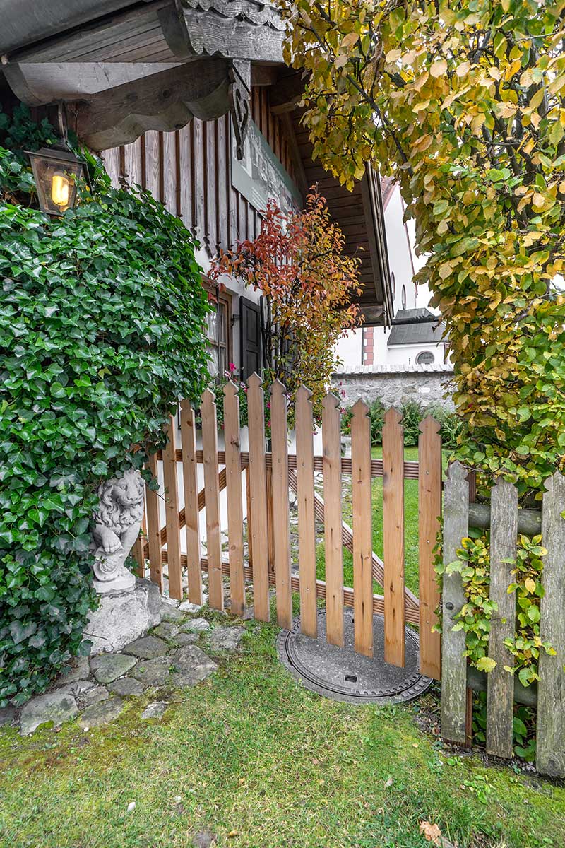 Landhaus-Benediktenhof-Ferienhaus-Zuhäusl-eingang